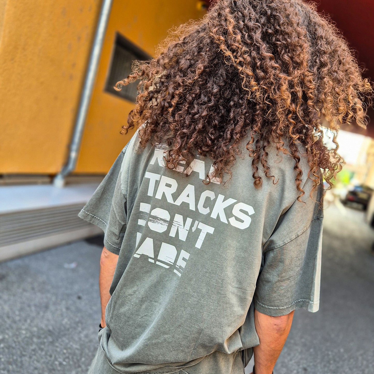T-shirt Real Tracks Don't Fade