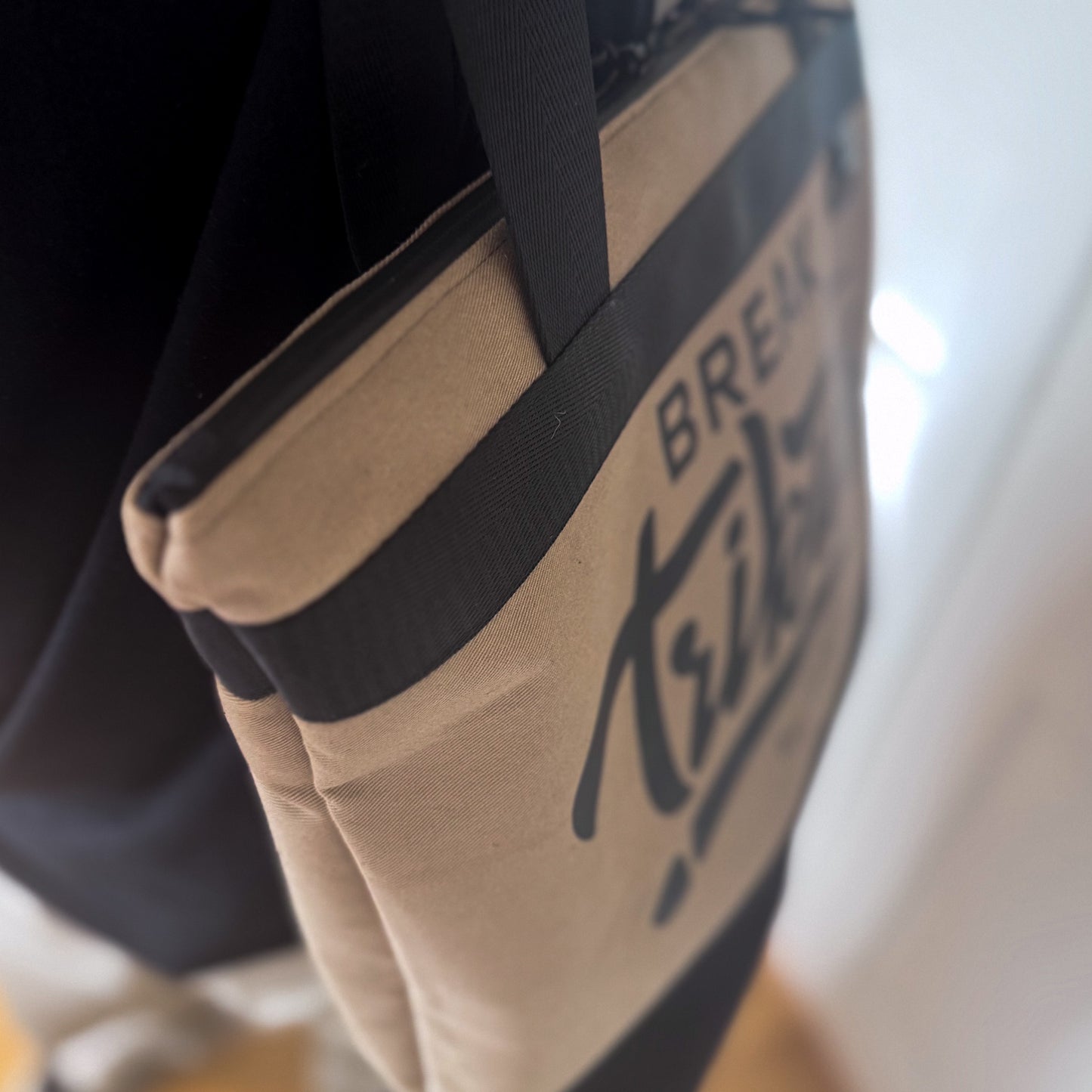 Tote Bag "Zipper" Break Tributes