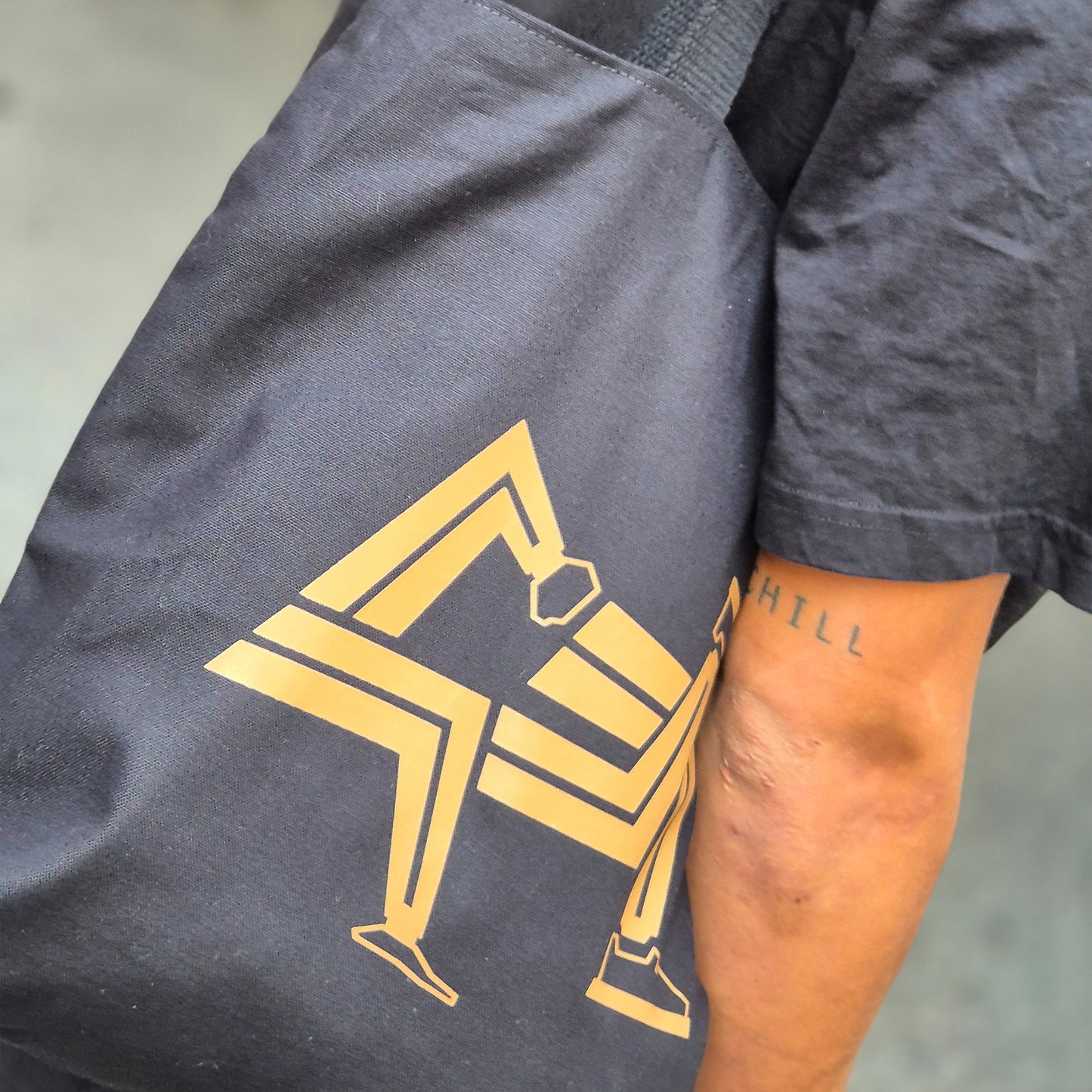 Tote bag